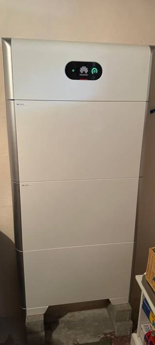 luxeen-photovoltaik-hoevelhof-zemelka luxeen photovoltaik hoevelhof zemelka huawei